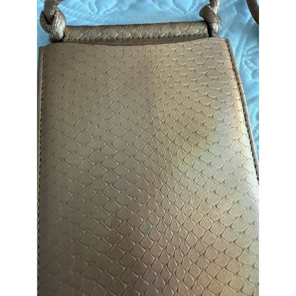 Vince Camuto Rose Gold Metallic Snakeskin Leather Crossbody Phone Wallet Bag